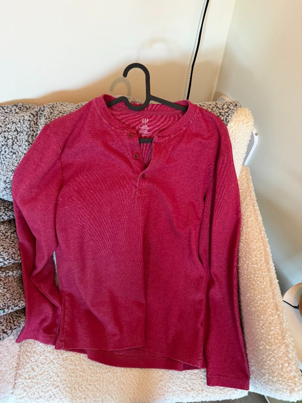 GAP Red Henley Long Sleeve T-Shirt Size M